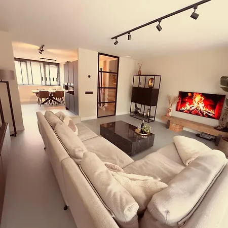 Vakantiehuis La Playa - Near The Beach With Jacuzzi 度假居 *