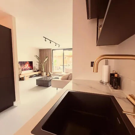 Vakantiehuis La Playa - Near The Beach With Jacuzzi 度假居 *