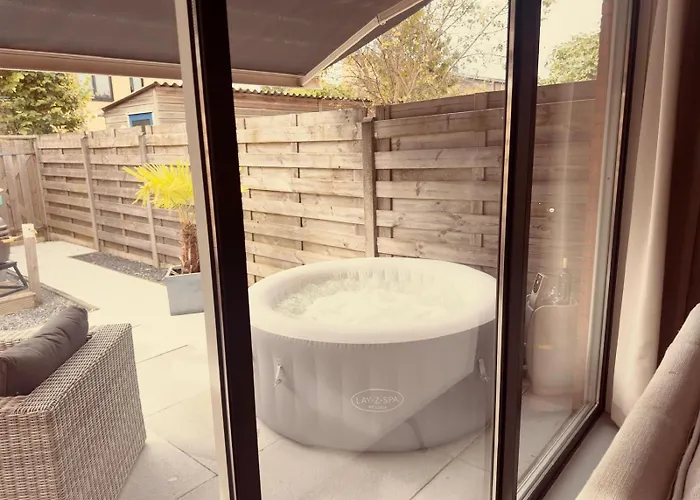 Hébergement de vacances Vakantiehuis La Playa - Near The Beach With Jacuzzi *